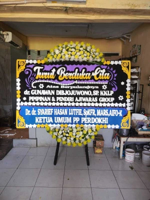 Papan Bunga di Balai Sudirman